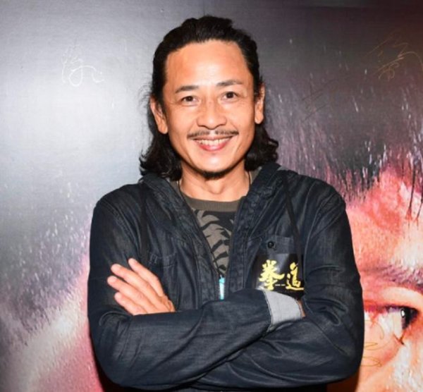 小散配资 演员黄泽锋报喜:58岁妻子诞下二胎